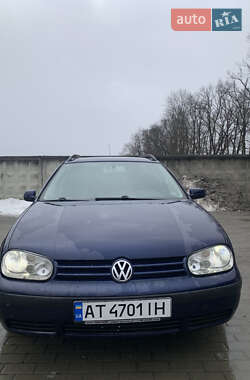 Универсал Volkswagen Golf 2003 в Стрые