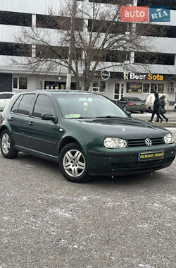 Хетчбек Volkswagen Golf 2002 в Полтаві