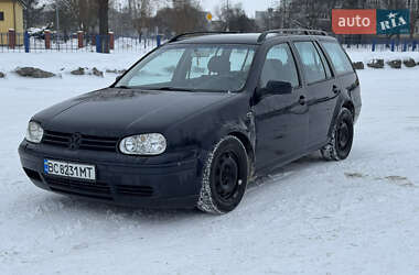 Універсал Volkswagen Golf 2001 в Шептицькому