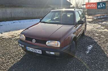 Універсал Volkswagen Golf 1996 в Іваничах