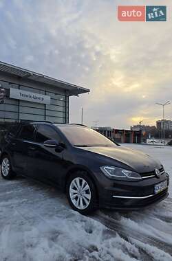 Универсал Volkswagen Golf 2018 в Харькове