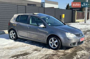 Хетчбек Volkswagen Golf 2008 в Києві