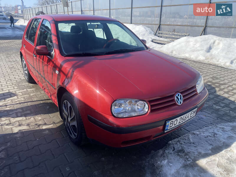 Volkswagen Golf 2000