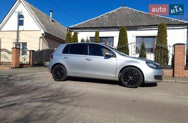 Хетчбек Volkswagen Golf 2009 в Сваляві