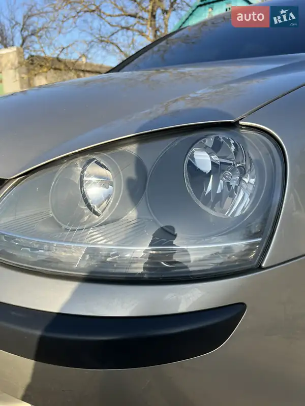 Volkswagen Golf 2004 VIN WVWZZZ1KZ4W128206 фото оголошення 13 з 65