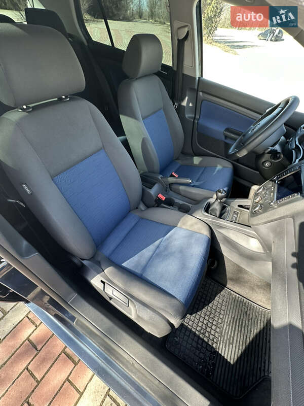 Хэтчбек Volkswagen Golf 2006 в Запорожье