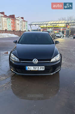 Хетчбек Volkswagen Golf 2014 в Києві