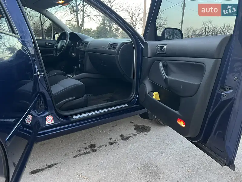 Volkswagen Golf 2003 VIN WVWZZZ1JZ3W629119 фото оголошення 15 з 77