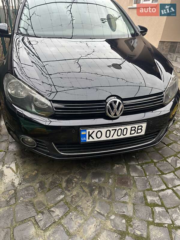 Хэтчбек Volkswagen Golf 2010 в Мукачево