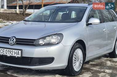 Універсал Volkswagen Golf 2010 в Чернівцях