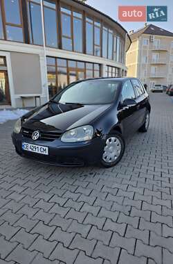 Хетчбек Volkswagen Golf 2008 в Чернівцях