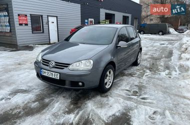 Хетчбек Volkswagen Golf 2006 в Сумах
