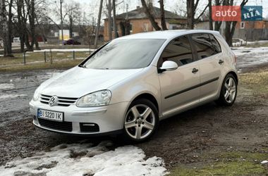 Хэтчбек Volkswagen Golf 2005 в Богодухове