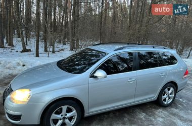 Універсал Volkswagen Golf 2009 в Житомирі
