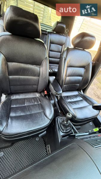 Хэтчбек Volkswagen Golf 2002 в Стрые