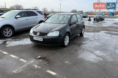 Хэтчбек Volkswagen Golf 2005 в Первомайске