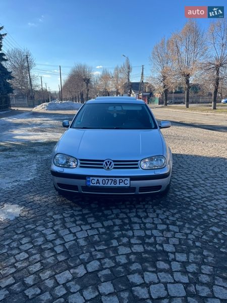 Volkswagen Golf 2001