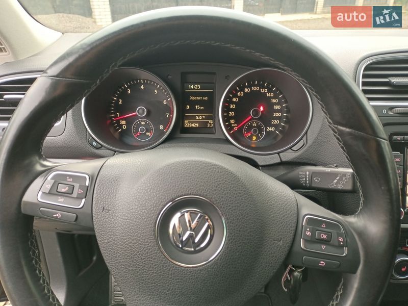 Универсал Volkswagen Golf 2011 в Луцке
