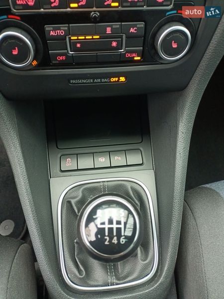 Универсал Volkswagen Golf 2011 в Луцке