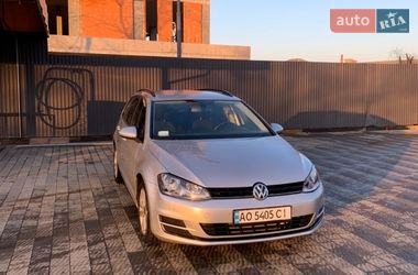 Универсал Volkswagen Golf 2014 в Ужгороде