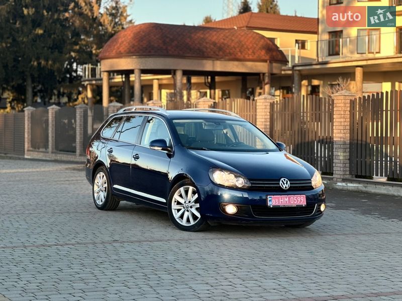 Универсал Volkswagen Golf 2011 в Староконстантинове