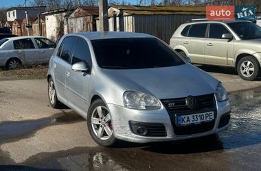 Хетчбек Volkswagen Golf 2007 в Києві