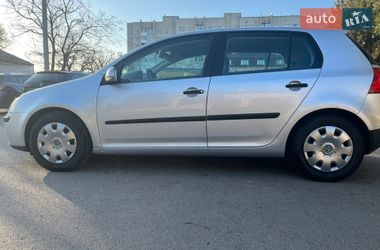 Хетчбек Volkswagen Golf 2004 в Луцьку