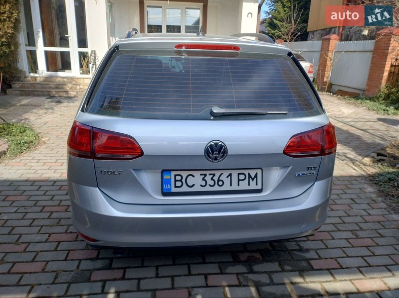Универсал Volkswagen Golf 2015 в Львове