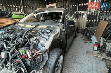 Универсал Volkswagen Golf 2011 в Яворове