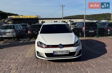 Хэтчбек Volkswagen Golf 2015 в Тернополе