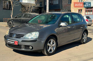 Хетчбек Volkswagen Golf 2005 в Вінниці