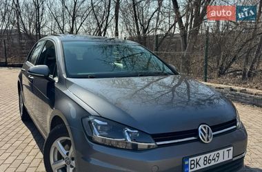 Хэтчбек Volkswagen Golf 2018 в Ровно