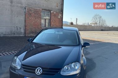 Хетчбек Volkswagen Golf 2003 в Могилів-Подільському