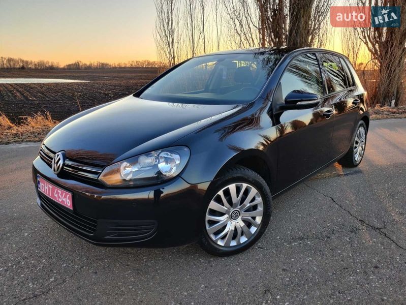Хэтчбек Volkswagen Golf 2009 в Барышевке