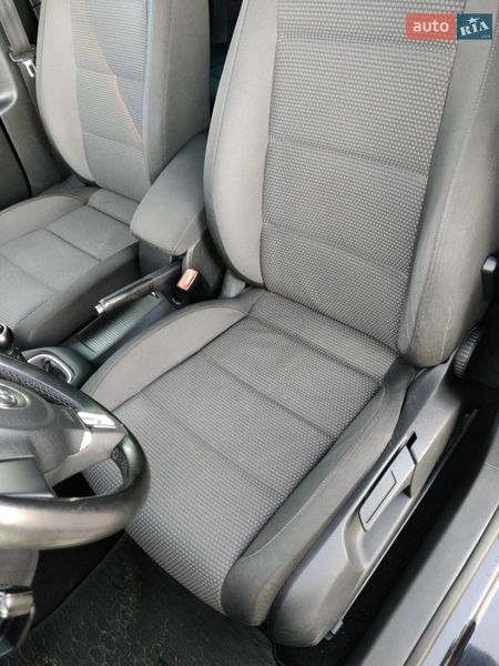 Хэтчбек Volkswagen Golf 2009 в Барышевке