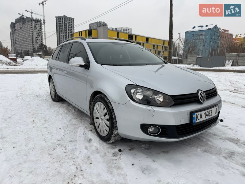 Универсал Volkswagen Golf 2013 в Киеве