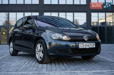 Хэтчбек Volkswagen Golf 2010 в Полтаве