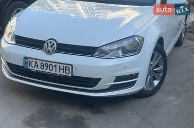 Універсал Volkswagen Golf 2015 в Києві