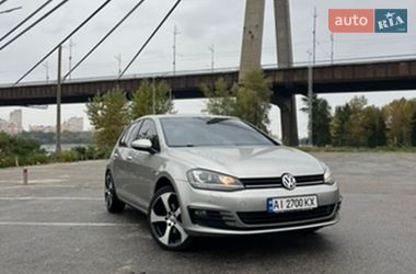 Хетчбек Volkswagen Golf 2014 в Києві
