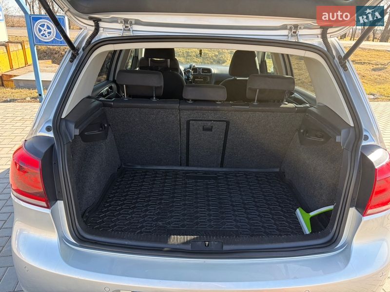 Хэтчбек Volkswagen Golf 2012 в Кропивницком