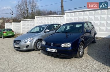 Хэтчбек Volkswagen Golf 2001 в Львове