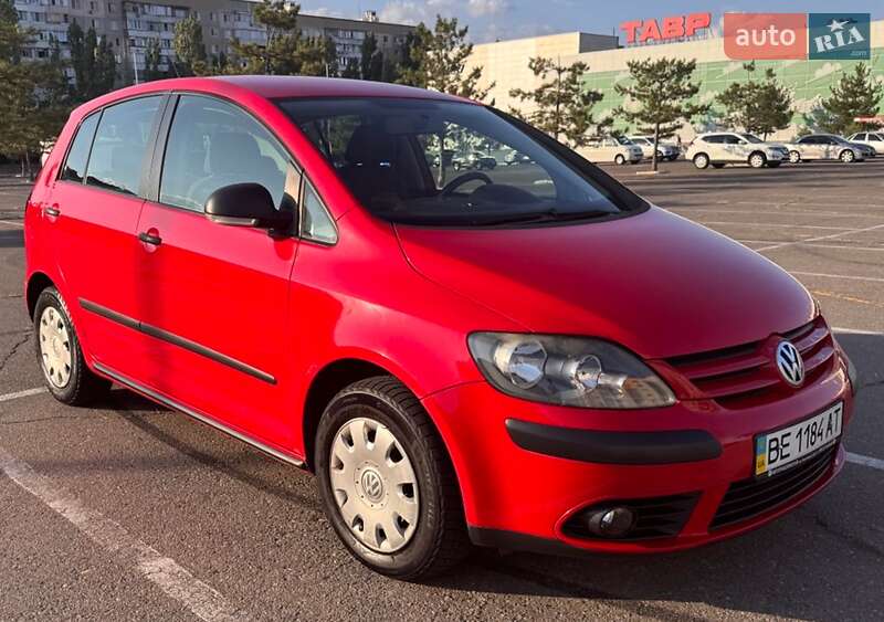 Хэтчбек Volkswagen Golf 2009 в Николаеве