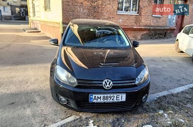 Хетчбек Volkswagen Golf 2009 в Житомирі