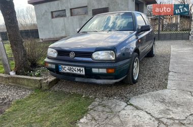 Хэтчбек Volkswagen Golf 1994 в Болехове