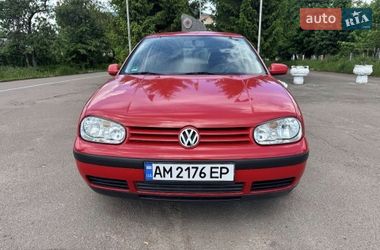 Хетчбек Volkswagen Golf 1998 в Коростені