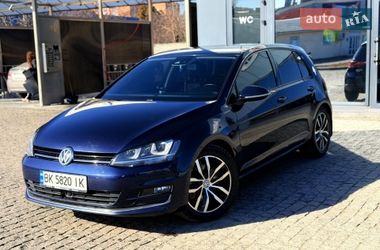 Хэтчбек Volkswagen Golf 2012 в Полтаве