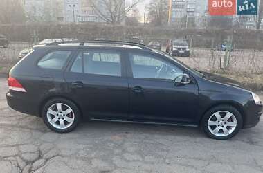 Универсал Volkswagen Golf 2008 в Чернигове