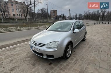 Хэтчбек Volkswagen Golf 2005 в Днепре