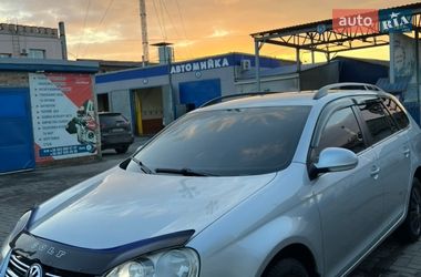 Універсал Volkswagen Golf 2009 в Черкасах