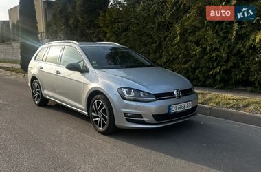 Универсал Volkswagen Golf 2015 в Ровно